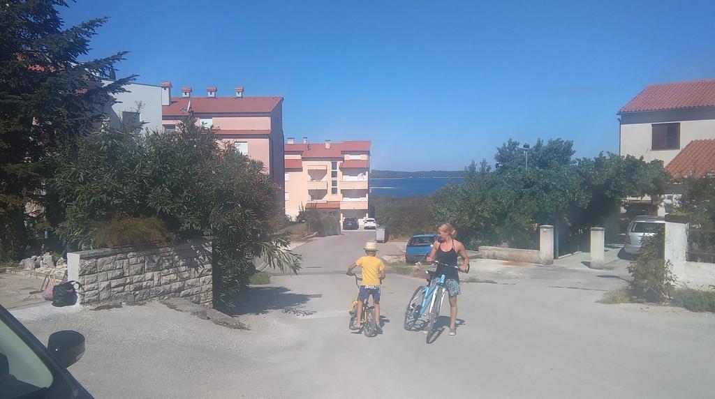 Guesthouse Adria Pula Exterior photo